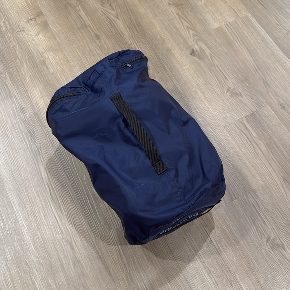 LLBean Flannel Lined Youth Sleeping Bag 20 degree EUC 67” x 30” - Picture 9 of 10